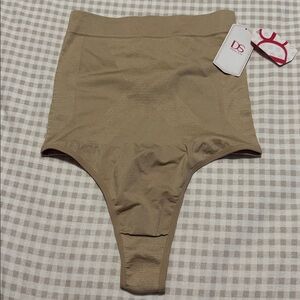 Dream Slim thong high waist and free Laces high waist black  no tag